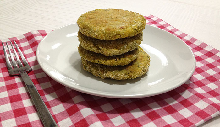 hamburger vegetariano vegan di verdure cotto al forno per una ricetta facile e leggera light