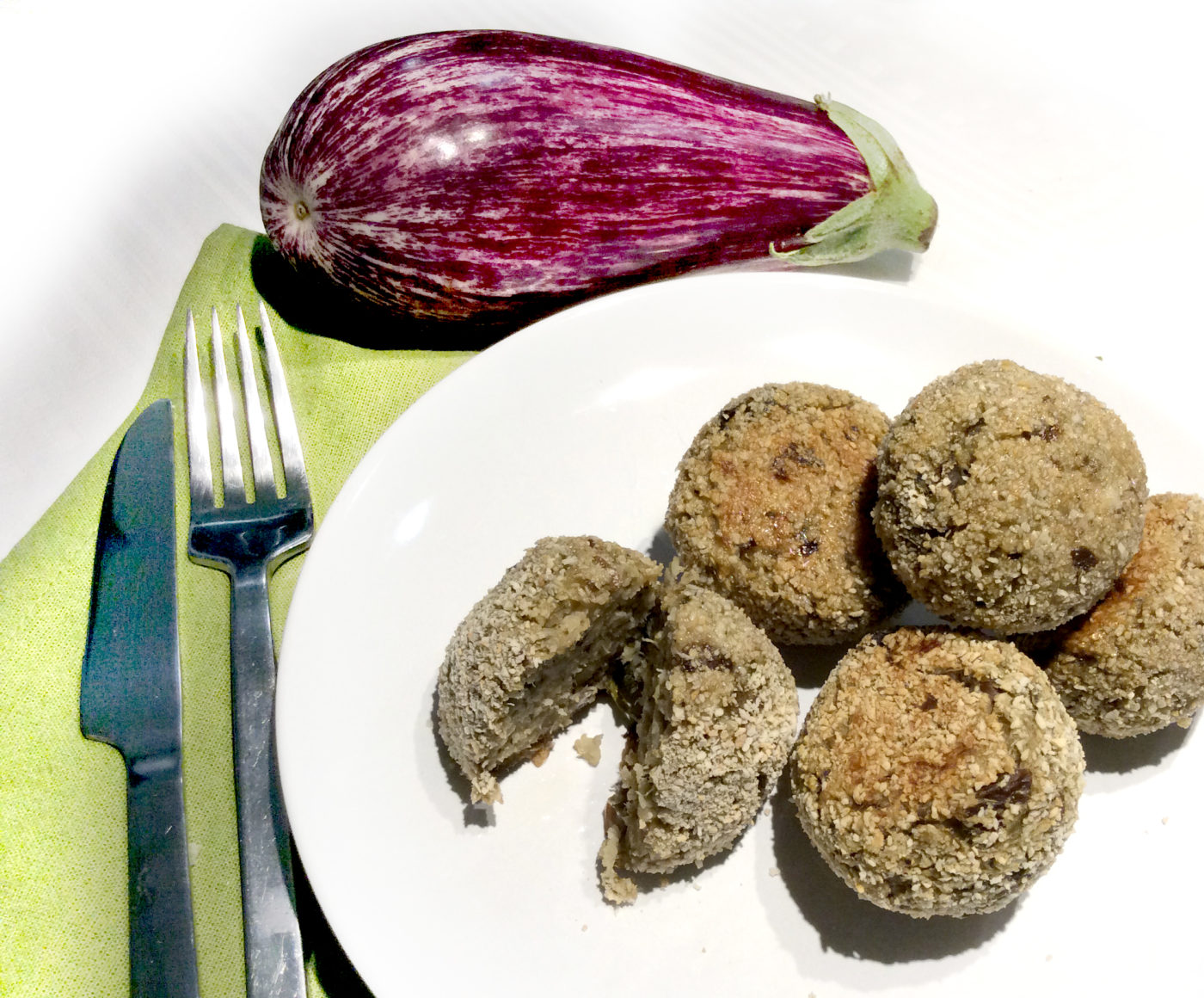 ricetta semplice e veloce per polpette di melanzane cotte al forno